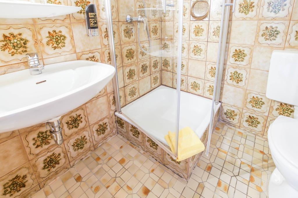 Pension Lindenkrug Томсдорф Экстерьер фото