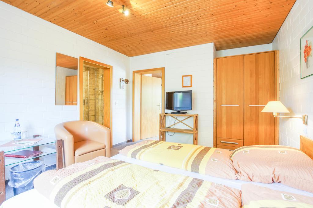 Pension Lindenkrug Томсдорф Экстерьер фото