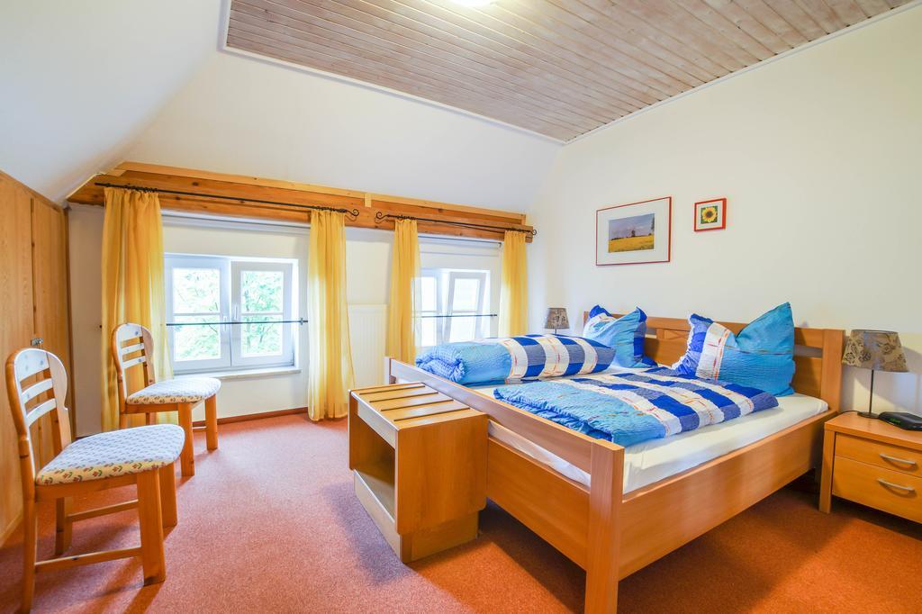 Pension Lindenkrug Томсдорф Экстерьер фото